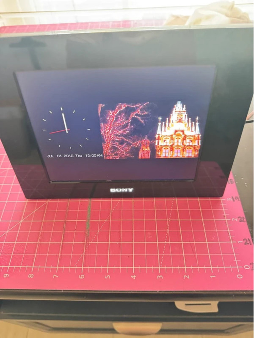 Sony S-Frame Digital Photo frame - Picture 3 of 5